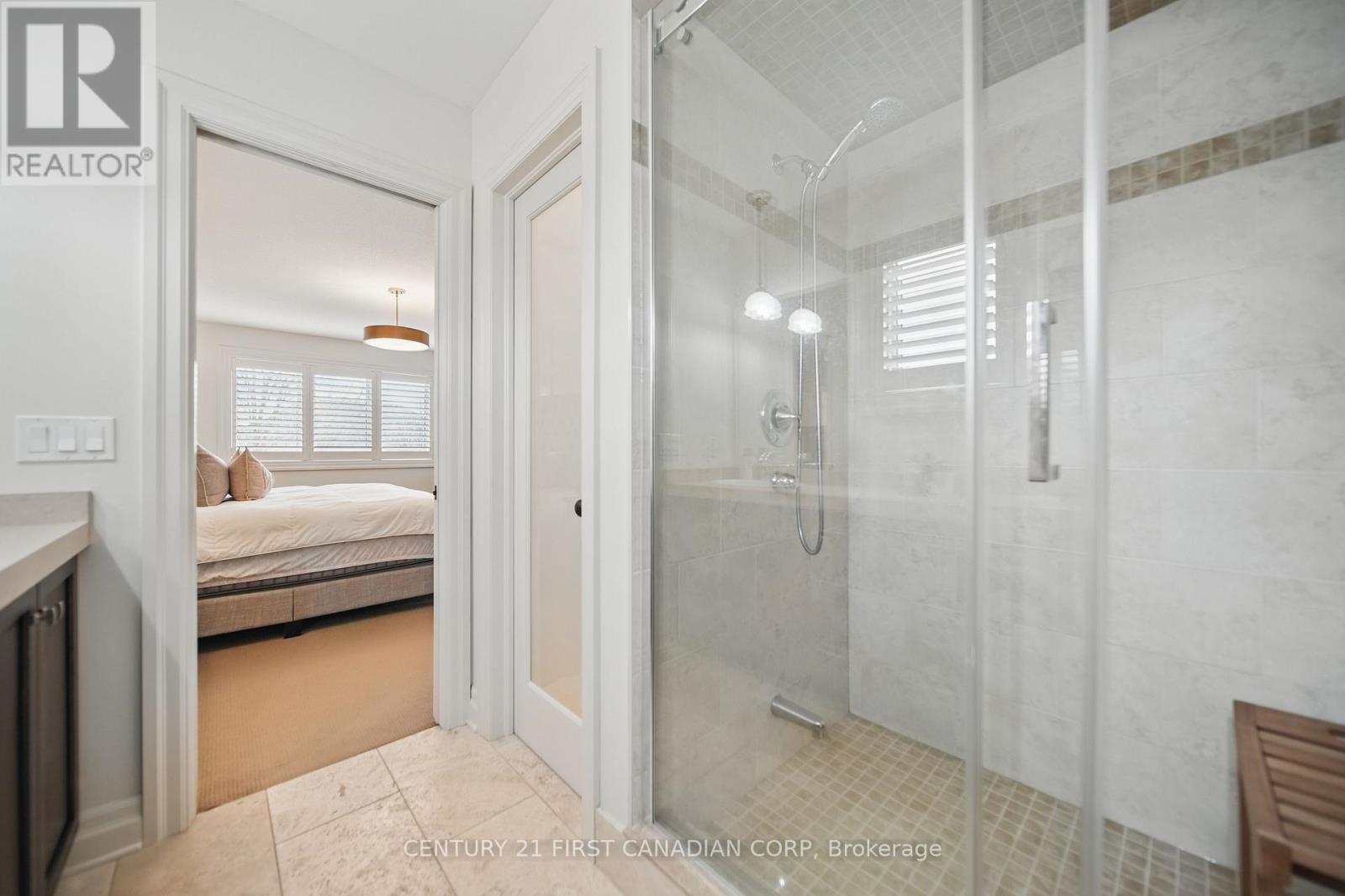 3442 Settlement Place, London South (South V), ON - Indoor Photo Showing Bathroom