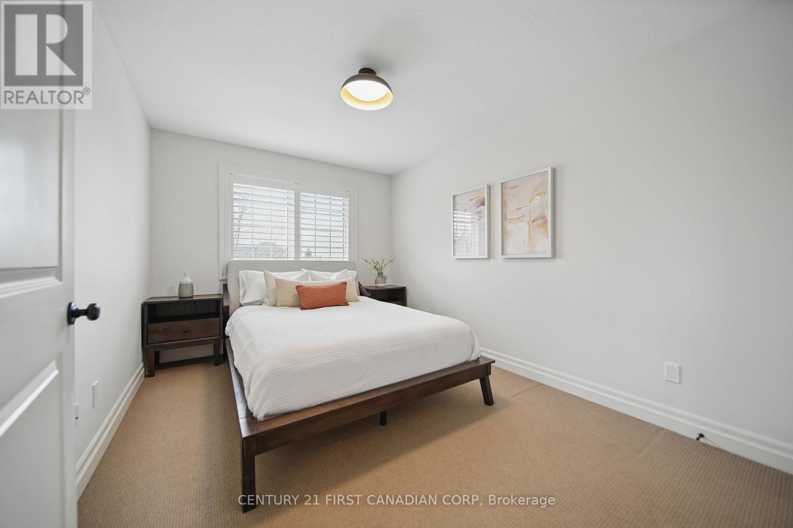 3442 Settlement Place, London South (South V), ON - Indoor Photo Showing Bedroom