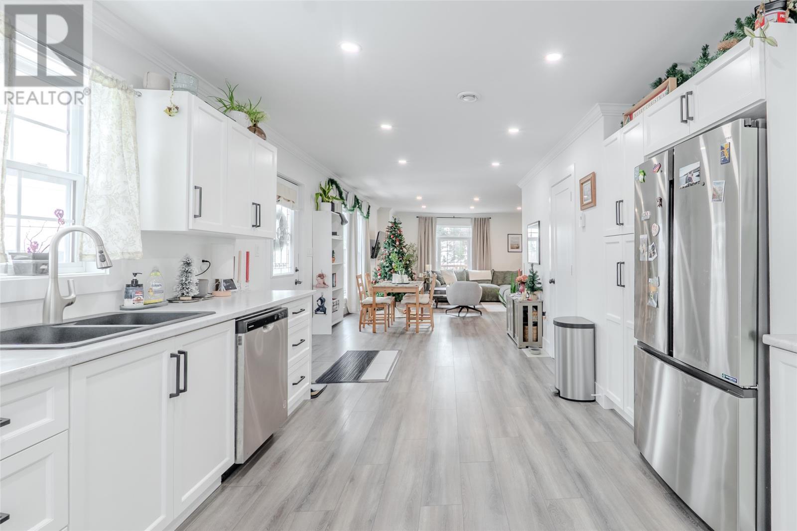63 Marsh Road, Bay Bulls, NL - Indoor Photo Showing Kitchen With Stainless Steel Kitchen With Double Sink With Upgraded Kitchen