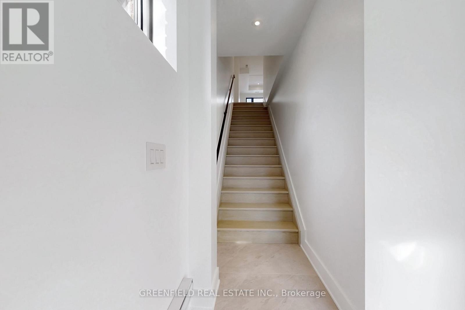 Upper - 168 Pearson Avenue, Toronto, ON - Indoor Photo Showing Other Room