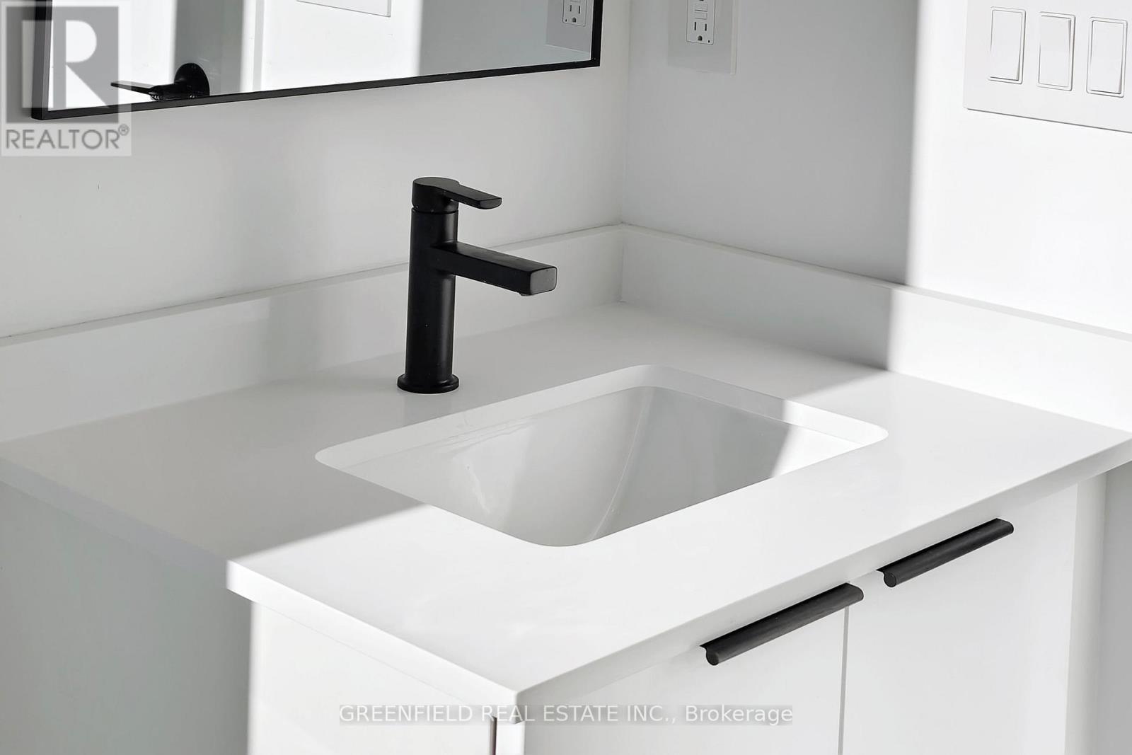 Upper - 168 Pearson Avenue, Toronto, ON - Indoor