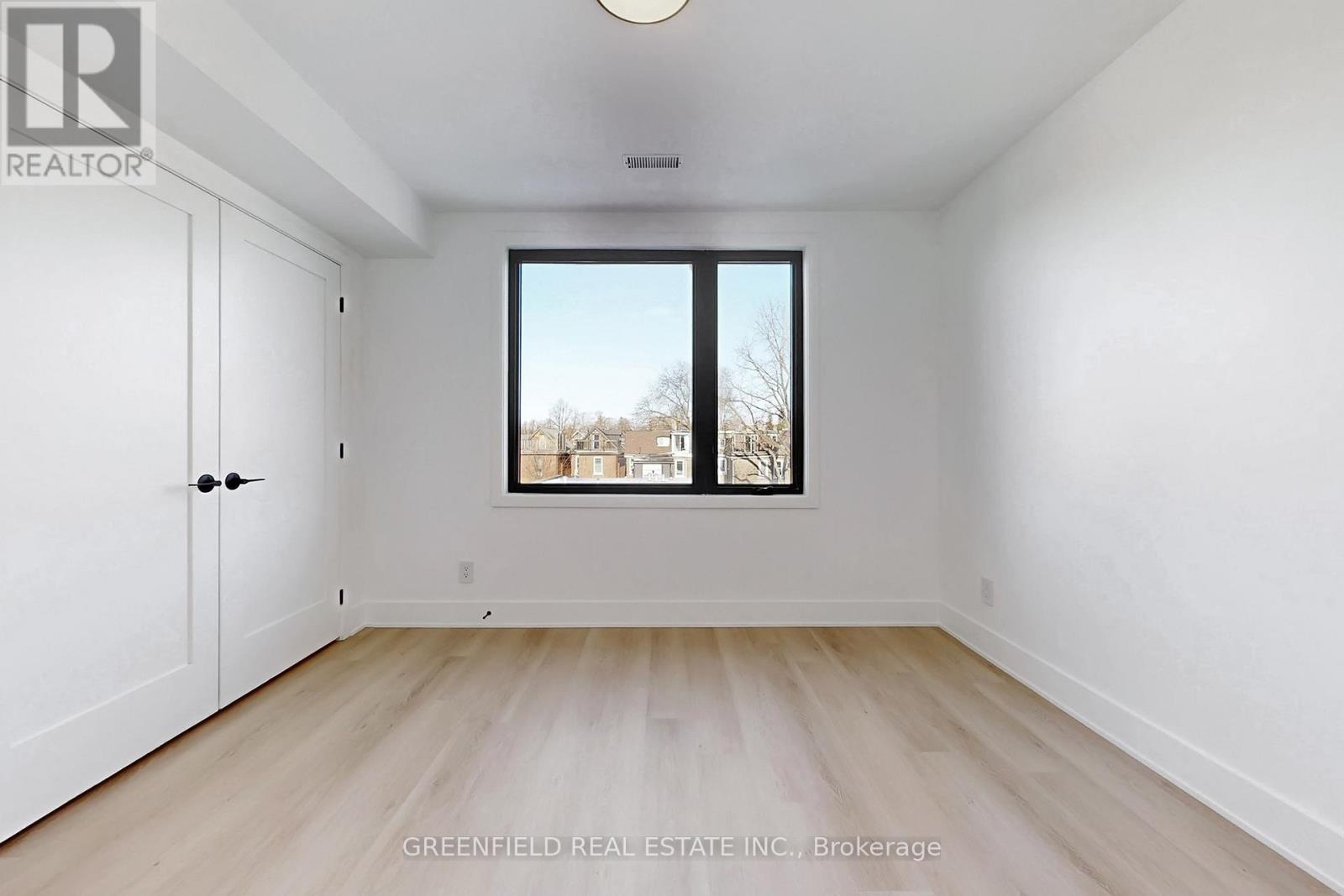 Upper - 168 Pearson Avenue, Toronto, ON - Indoor Photo Showing Other Room