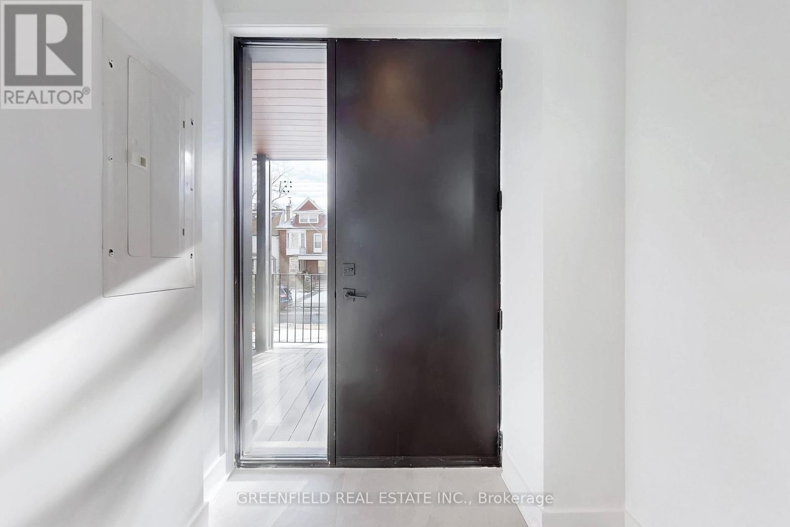 Upper - 168 Pearson Avenue, Toronto, ON - Indoor Photo Showing Other Room