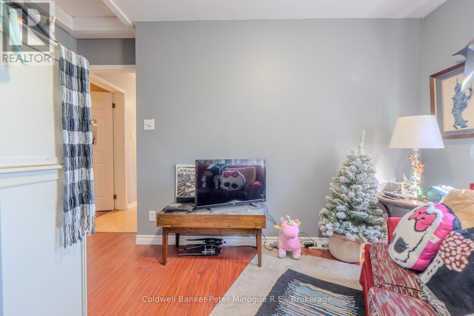 54 Lakeshore Drive, Temagami, ON - Indoor