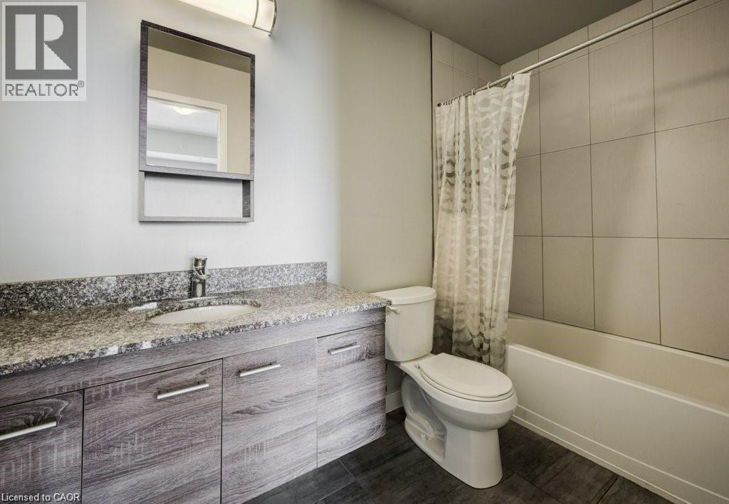 318 Spruce Street Unit# 1806, Waterloo, ON - Indoor Photo Showing Bathroom