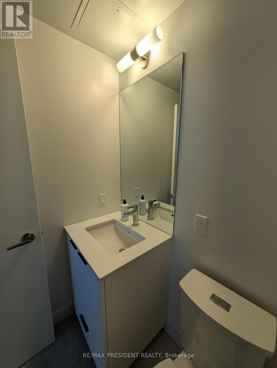 1207 - 1350 Ellesmere Road, Toronto, ON - Indoor Photo Showing Bathroom