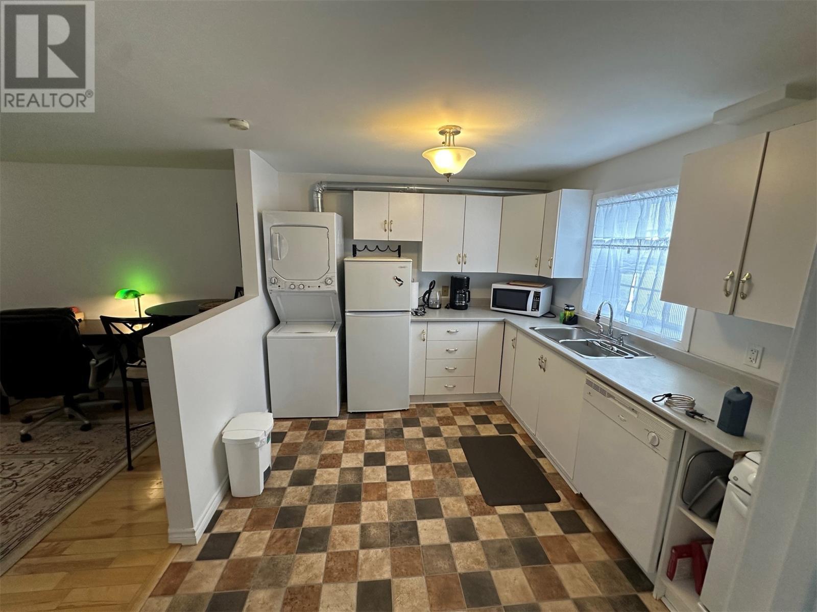 191A Merrymeeting Road, St. John’S, NL - Indoor Photo Showing Kitchen With Double Sink