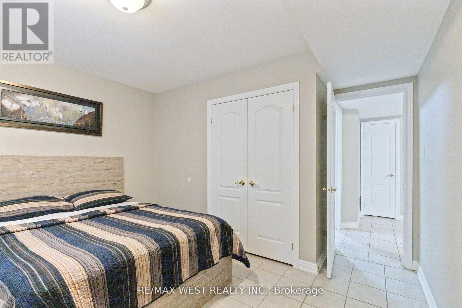 47 Timber Lane, Vaughan, ON - Indoor Photo Showing Bedroom