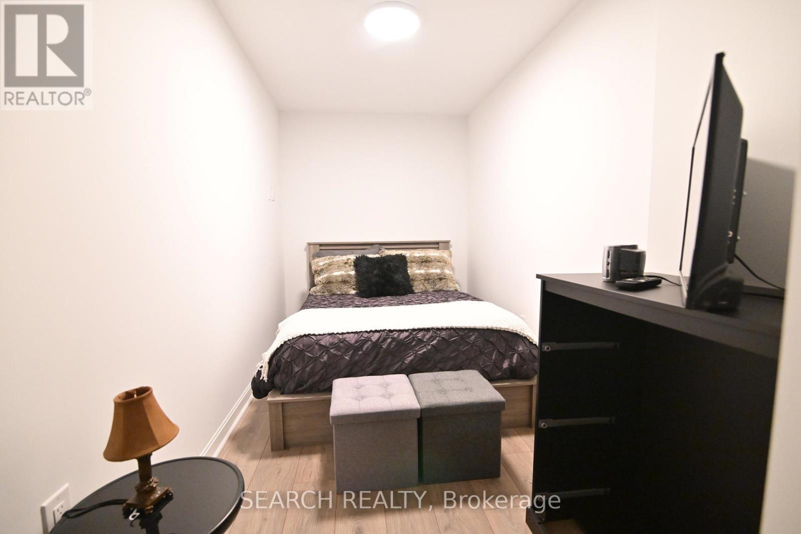 505 - 223 Princess St Street N, Kingston, ON - Indoor Photo Showing Bedroom