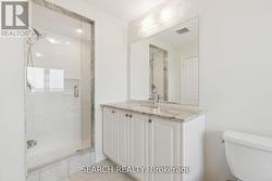 Ensuite in master bedroom -