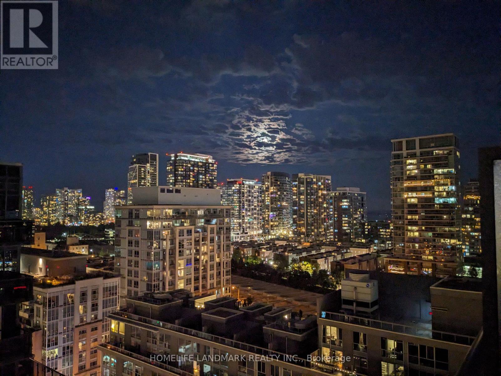 Ph 29 - 1030 King Street W, Toronto, ON - Outdoor