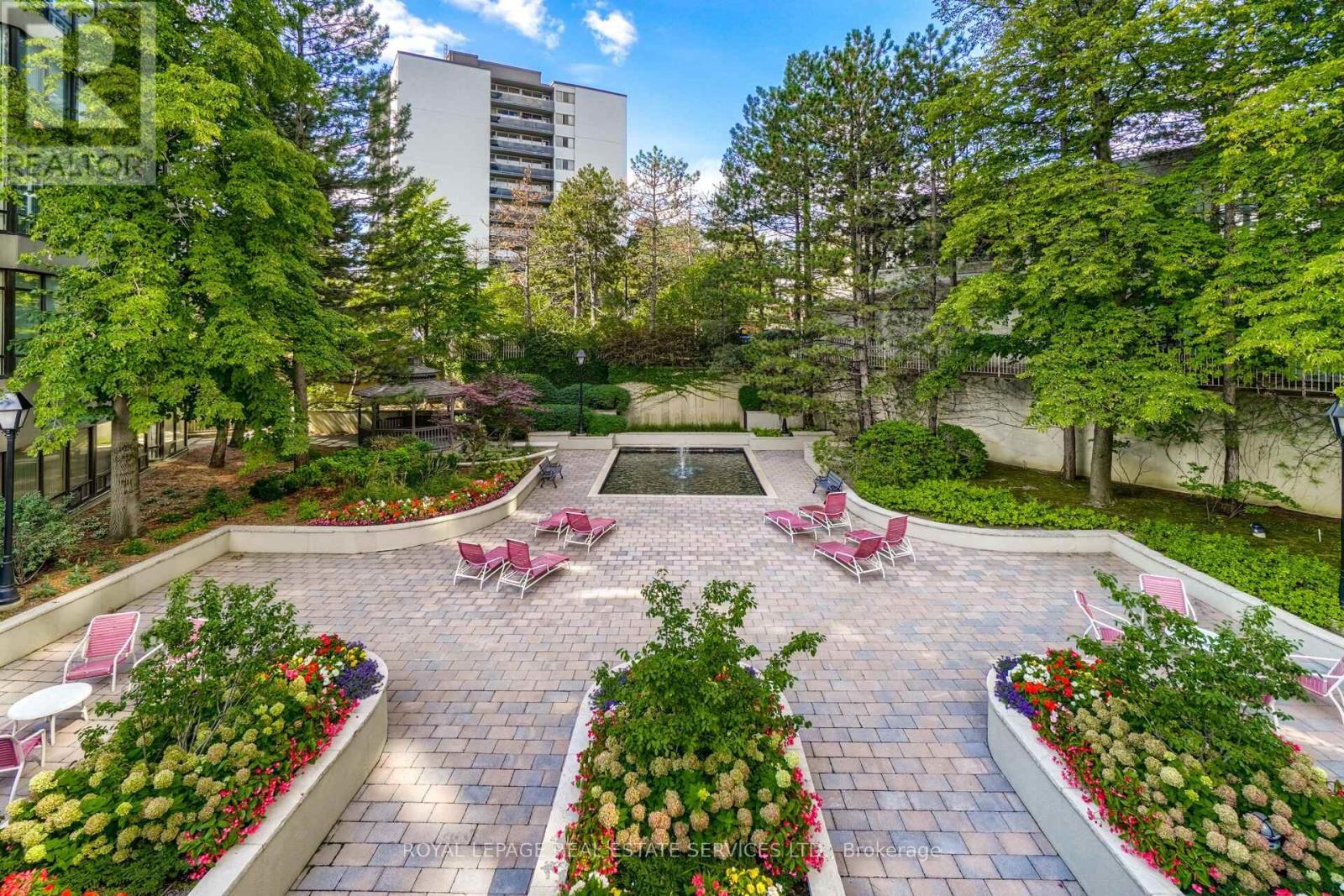 2301 - 1300 Islington Avenue, Toronto, ON - Outdoor