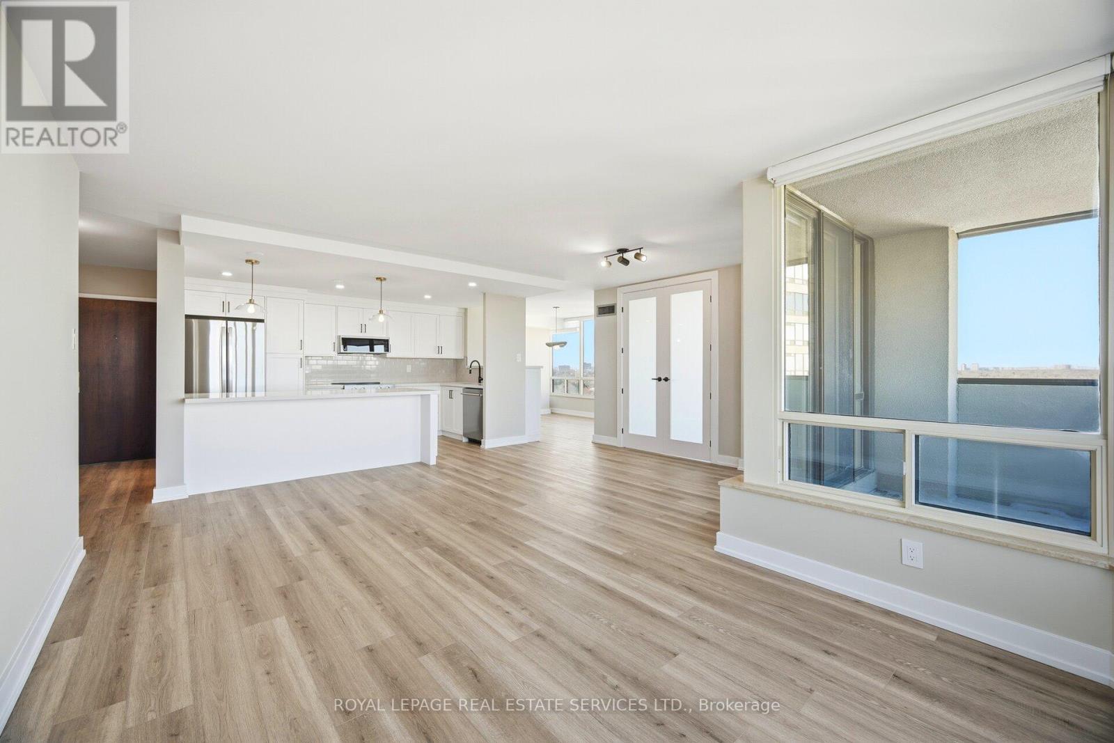 Kitchen - 2301 - 1300 Islington Avenue, Toronto, ON - Indoor