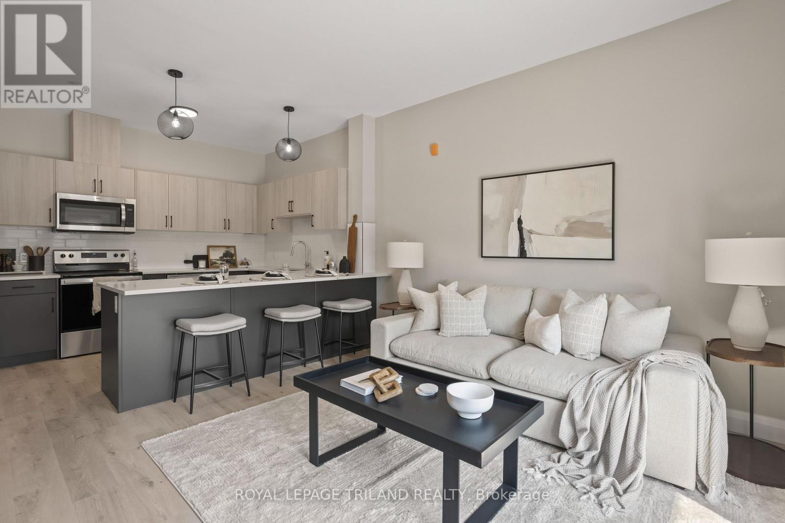 308 - 33318 Richmond Street, Lucan Biddulph (Lucan), ON