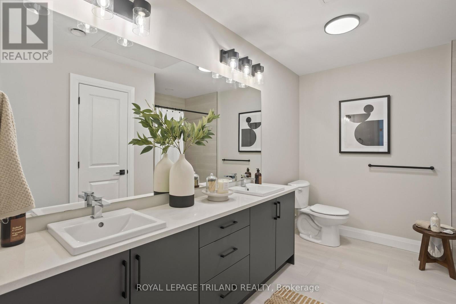 308 - 33318 Richmond Street, Lucan Biddulph (Lucan), ON