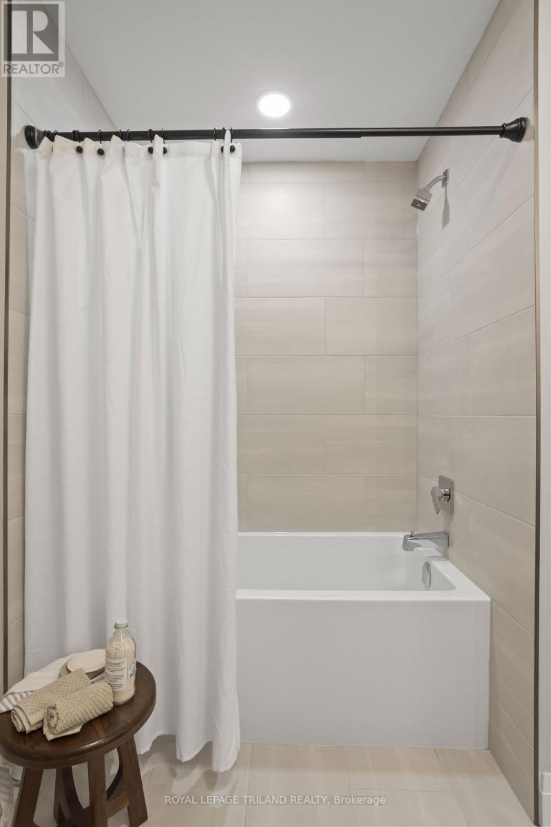 308 - 33318 Richmond Street, Lucan Biddulph (Lucan), ON