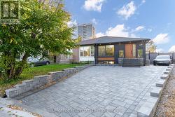 LOWER 61 MARLIN COURT Newmarket, ON L3Y 2W7