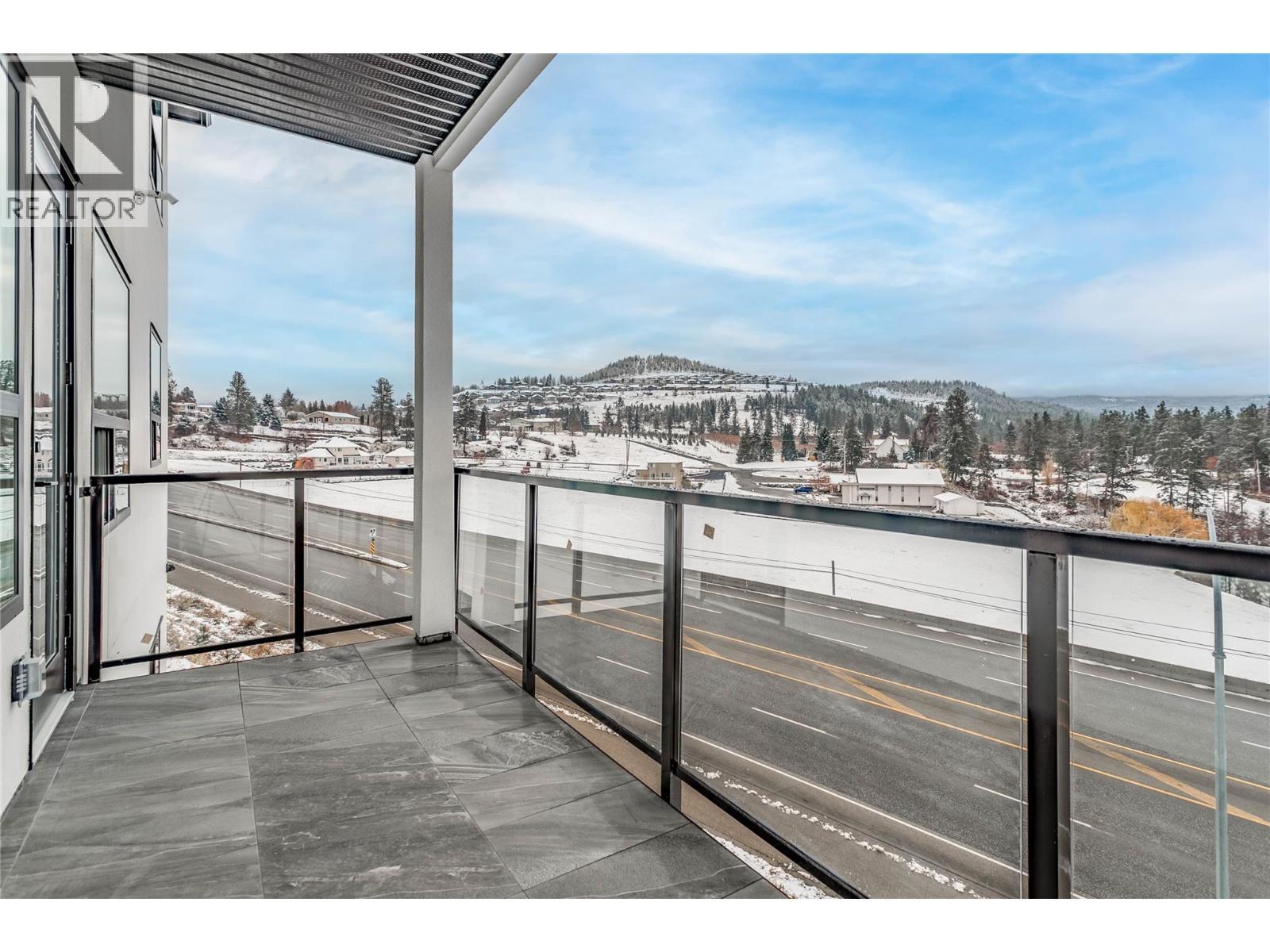 1136 Hume Avenue, Kelowna, BC - Outdoor With Balcony With View