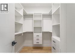 Master walk in closet -