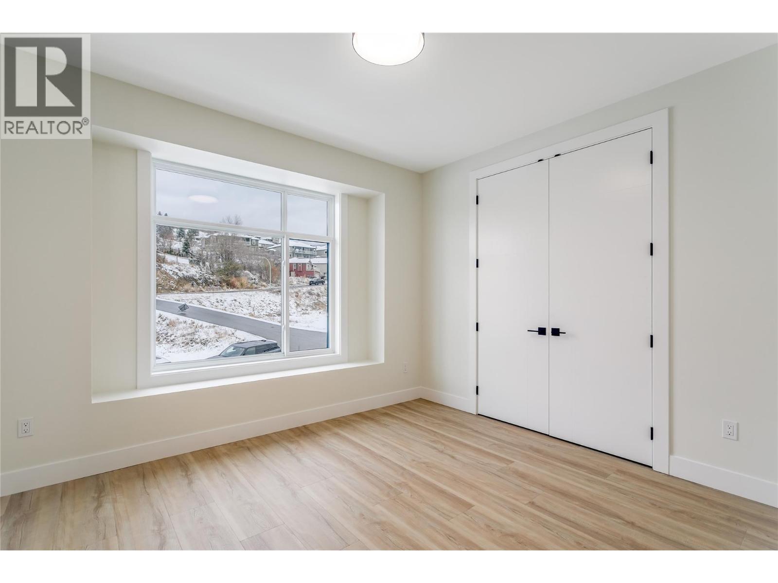 Bed #3 - 1136 Hume Avenue, Kelowna, BC - Indoor Photo Showing Other Room