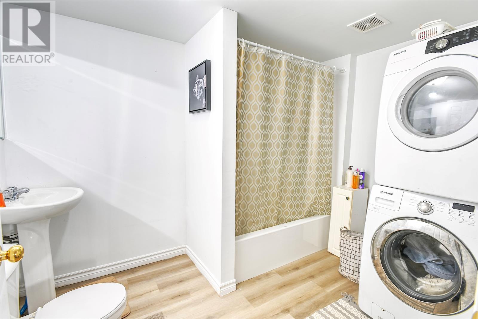 303 Stavanger Drive, St.John'S, NL - Indoor Photo Showing Laundry Room
