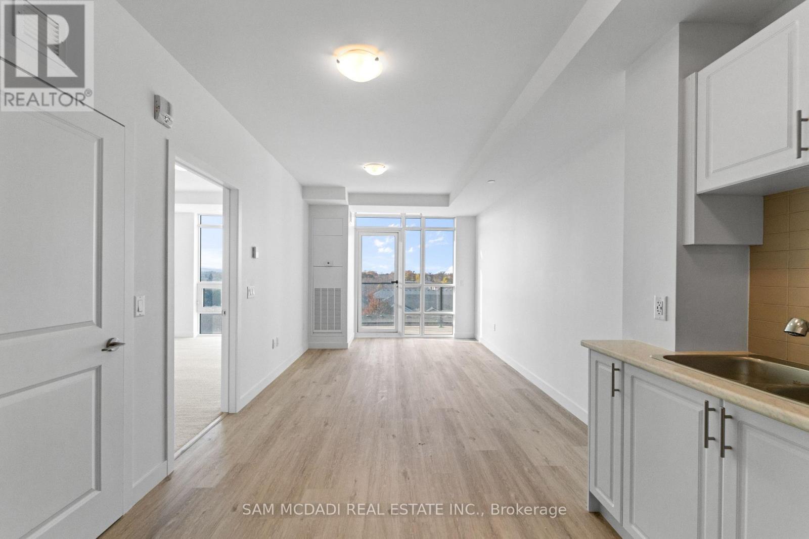 505 - 461 Green Road, Hamilton, ON - Indoor