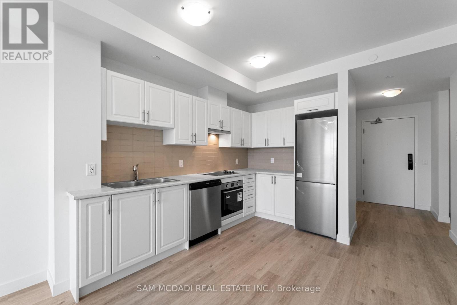 505 - 461 Green Road, Hamilton, ON - Indoor Photo Showing Kitchen With Stainless Steel Kitchen With Double Sink