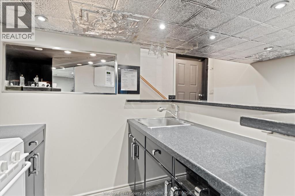 3315 Tecumseh Road East, Windsor, ON