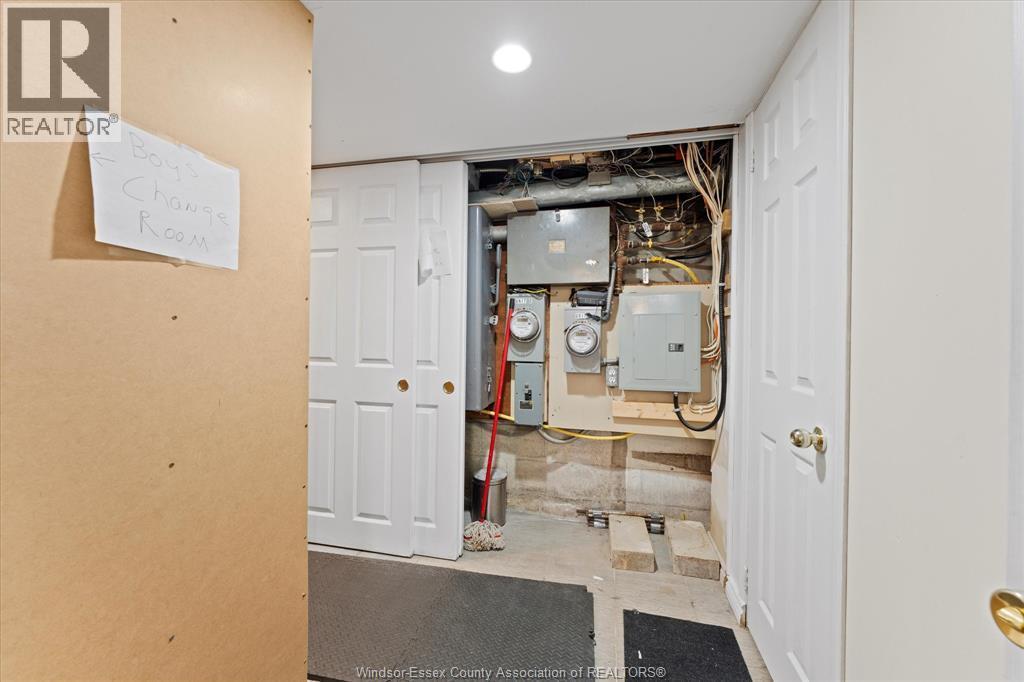 3315 Tecumseh Road East, Windsor, ON