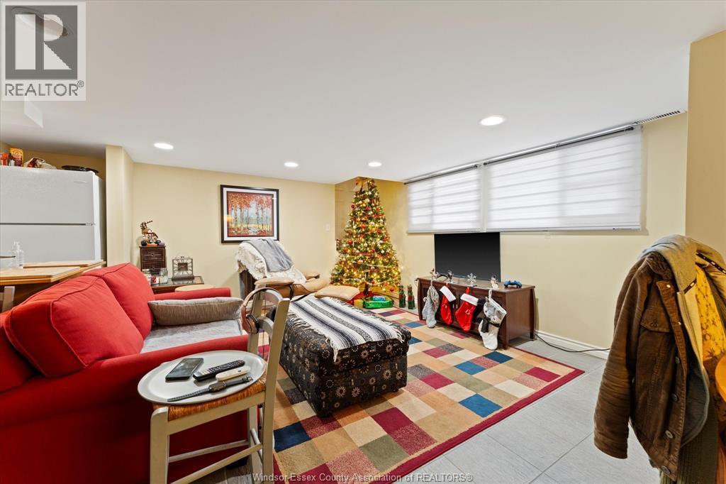 3315 Tecumseh Road East, Windsor, ON