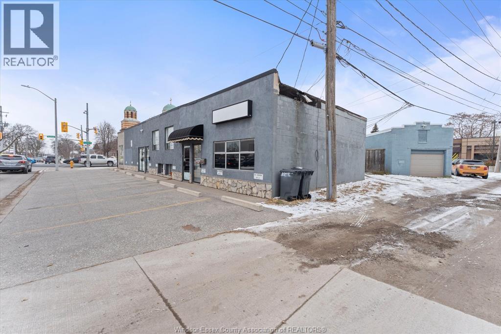 3315 Tecumseh Road East, Windsor, ON