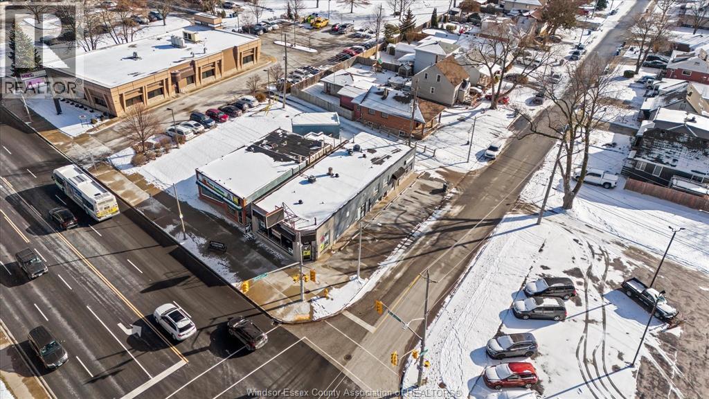 3315 Tecumseh Road East, Windsor, ON