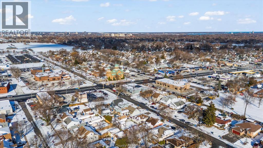 3315 Tecumseh Road East, Windsor, ON