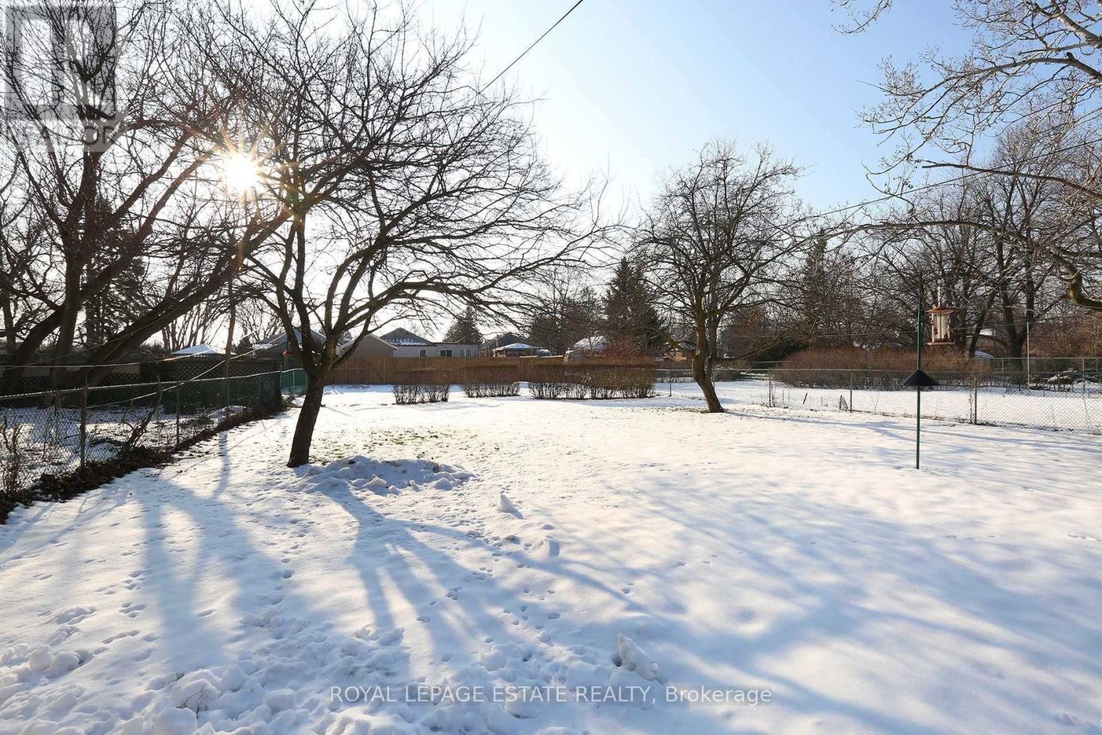 215 Oakridge Drive, Toronto, ON - Outdoor With View