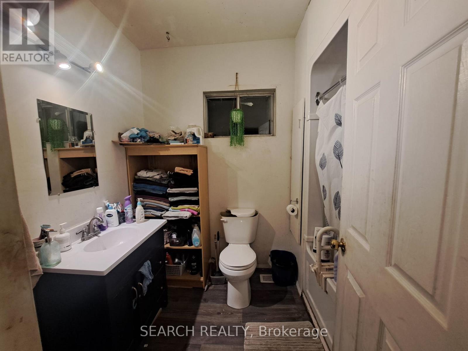 19 Coleman Street, Huron East, ON - Indoor Photo Showing Bathroom