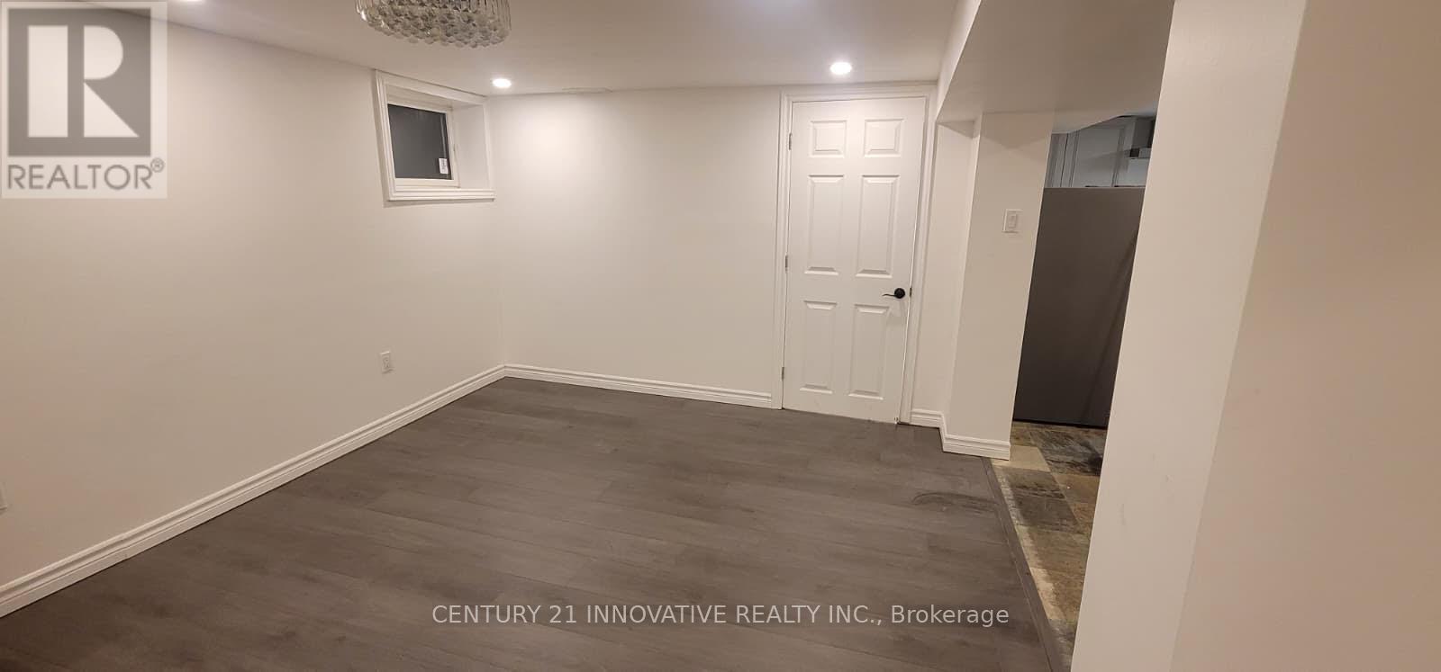 249 Highland Avenue, Oshawa, ON - Indoor Photo Showing Other Room