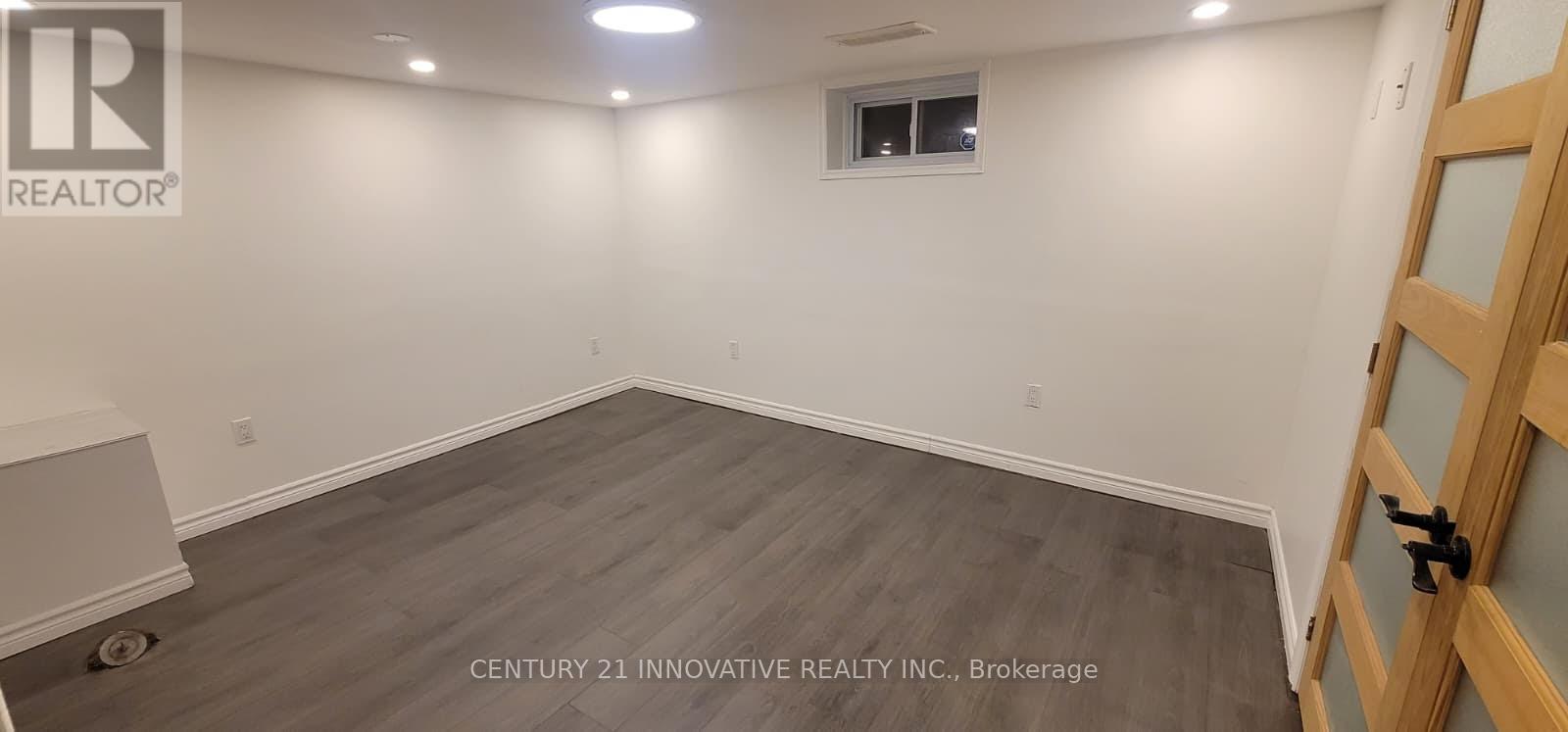 249 Highland Avenue, Oshawa, ON - Indoor Photo Showing Other Room