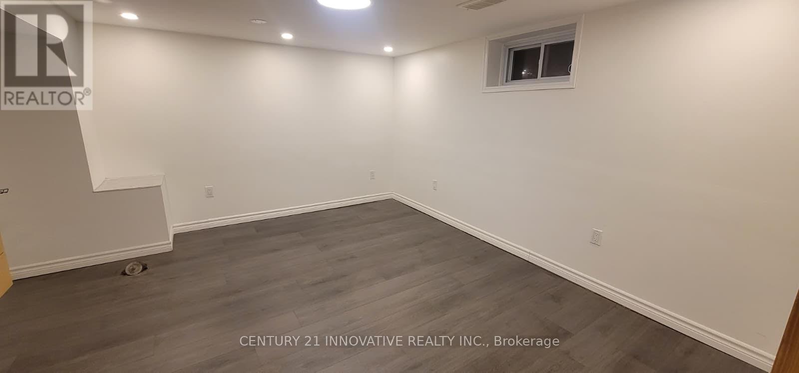 249 Highland Avenue, Oshawa, ON - Indoor Photo Showing Other Room