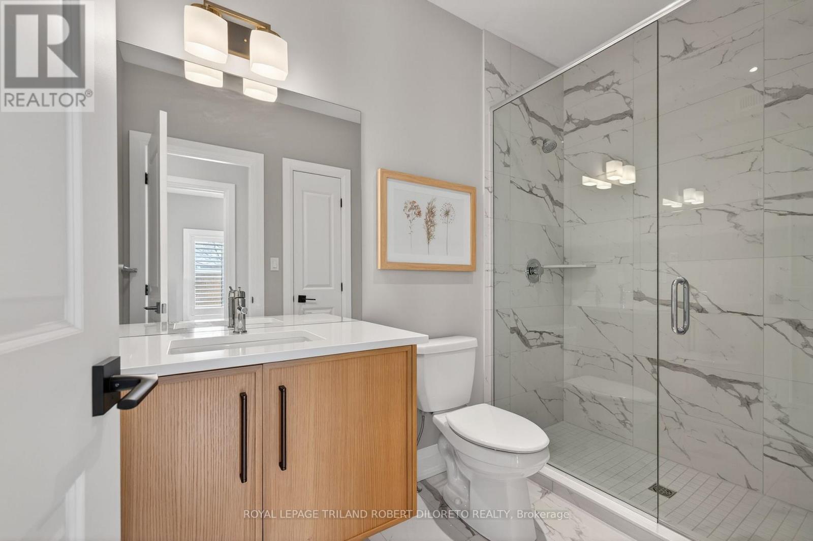 302 - 5 Wood Haven Drive, Tillsonburg, ON - Indoor Photo Showing Bathroom