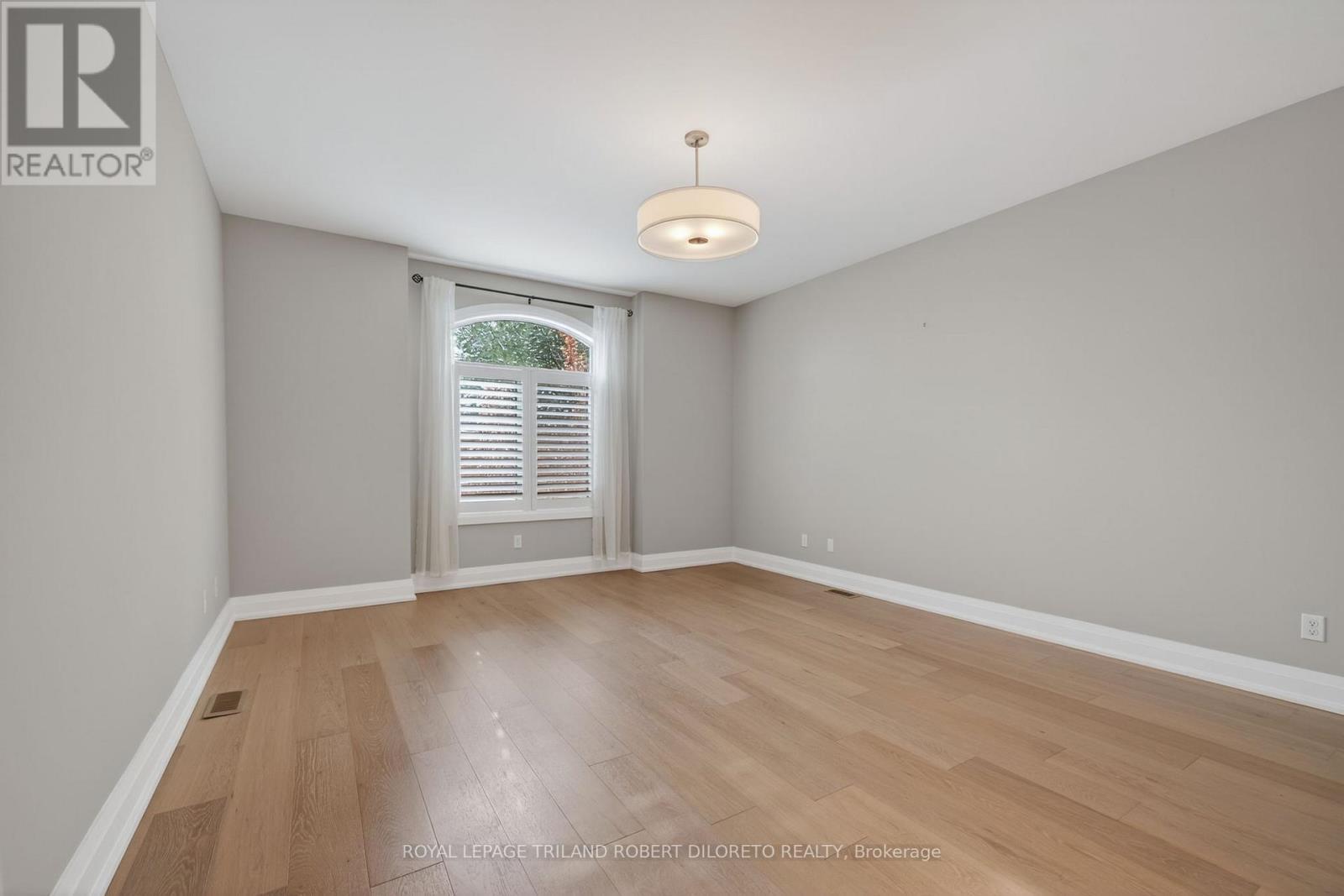 302 - 5 Wood Haven Drive, Tillsonburg, ON - Indoor Photo Showing Other Room