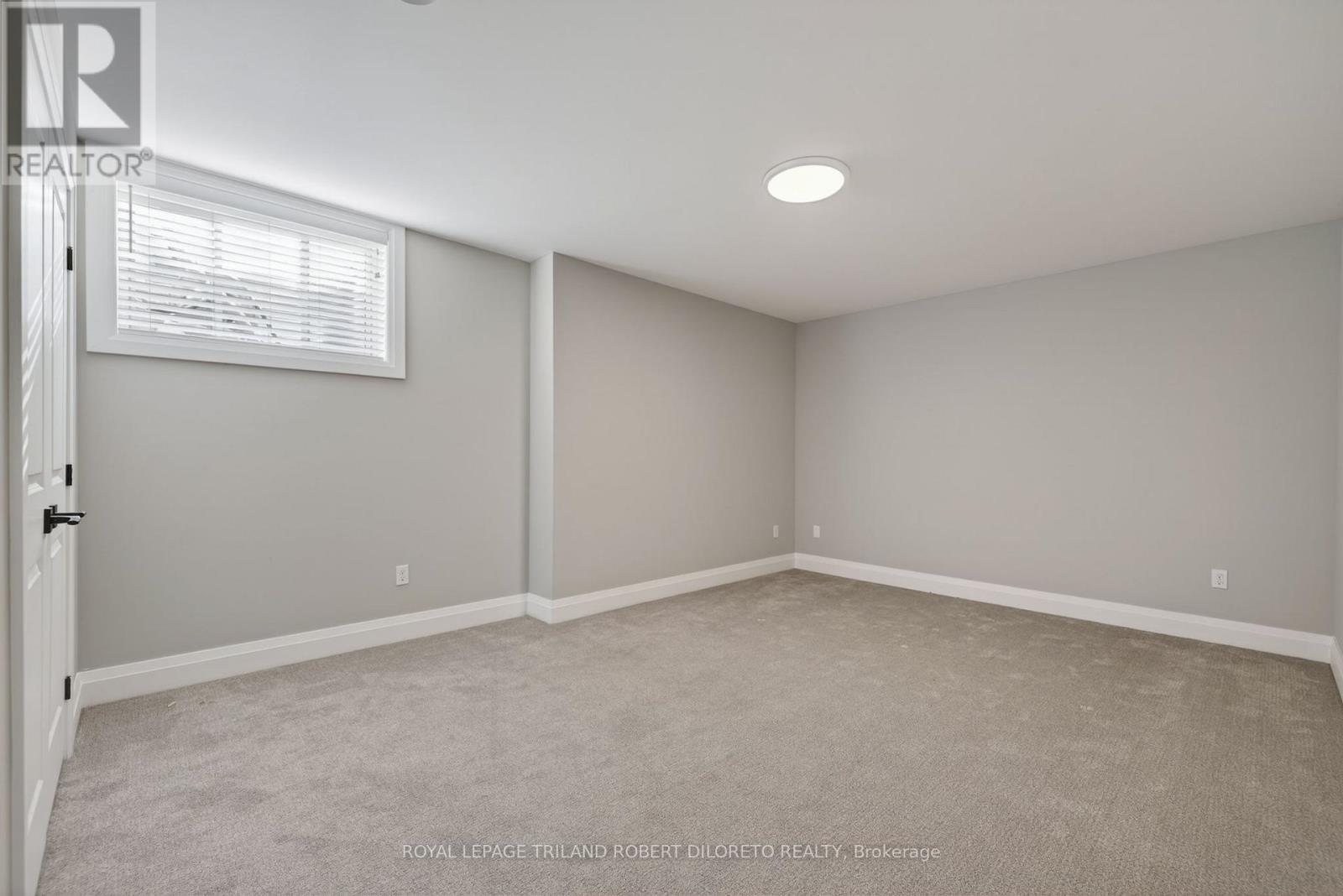 302 - 5 Wood Haven Drive, Tillsonburg, ON - Indoor Photo Showing Other Room