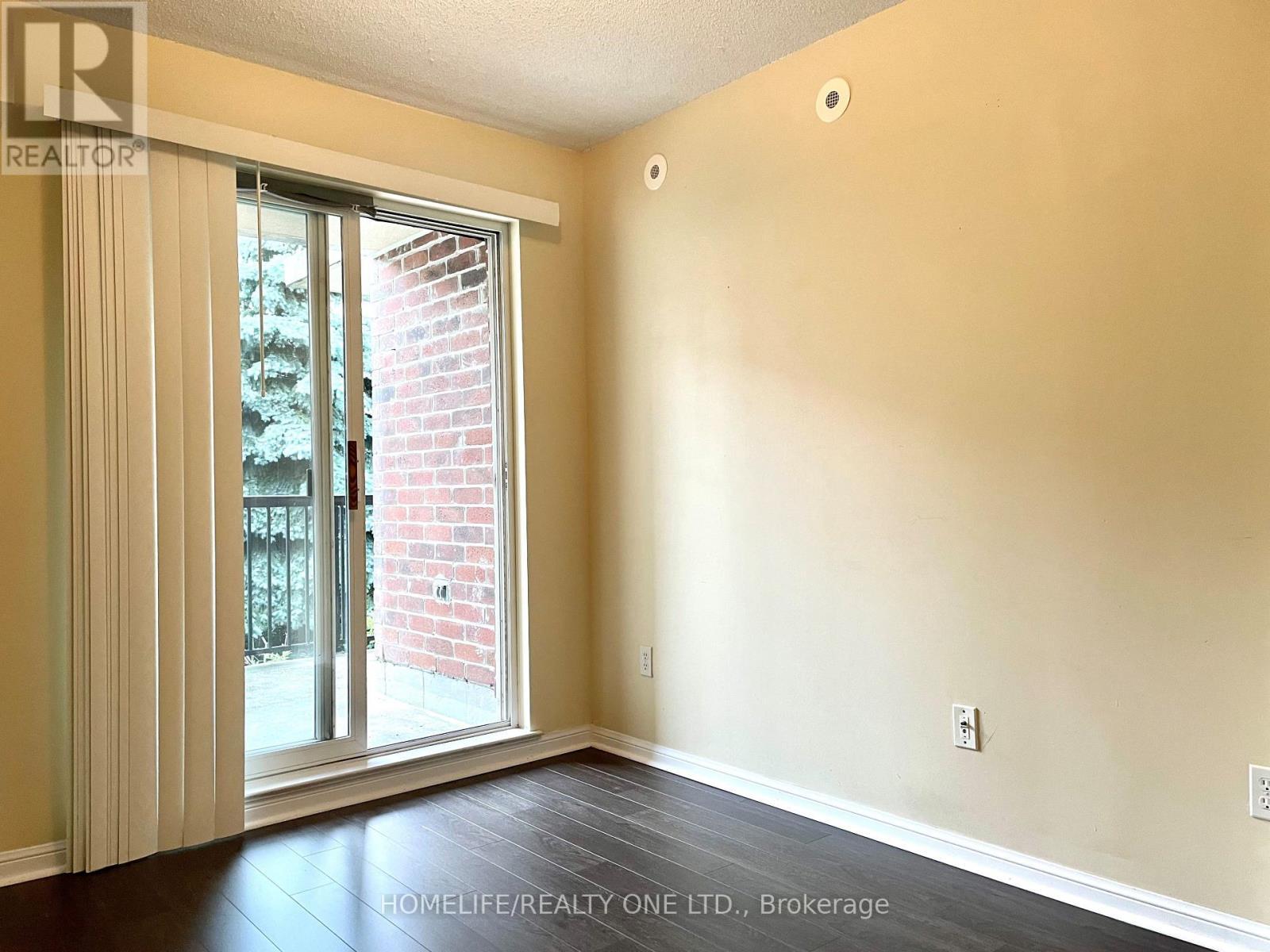 2084 - 65 George Appleton Way, Toronto, ON - Indoor Photo Showing Other Room