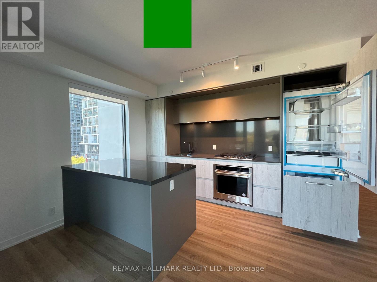 502 - 1 Hillsdale Avenue W, Toronto, ON - Indoor Photo Showing Kitchen