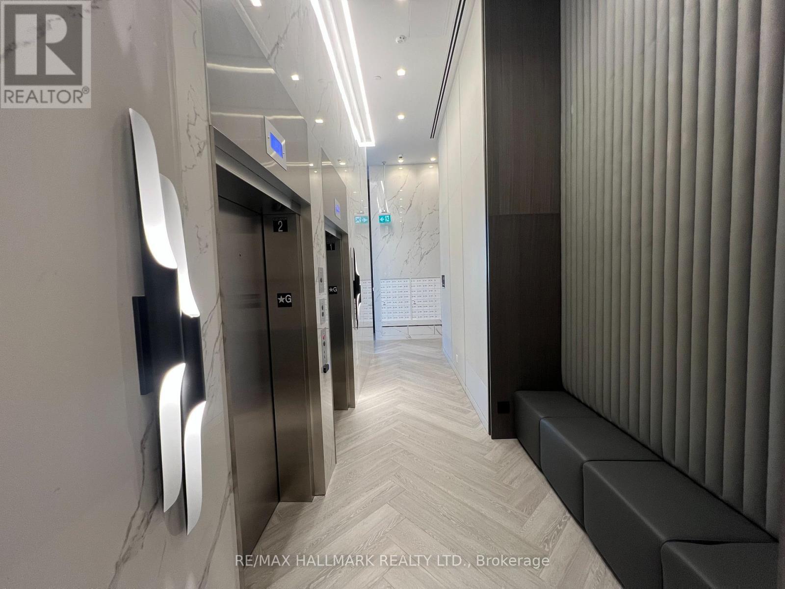 502 - 1 Hillsdale Avenue W, Toronto, ON - Indoor Photo Showing Other Room