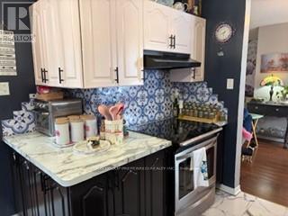 1 - 11 Stewart Street, Strathroy-Caradoc (Se), ON - Indoor Photo Showing Kitchen