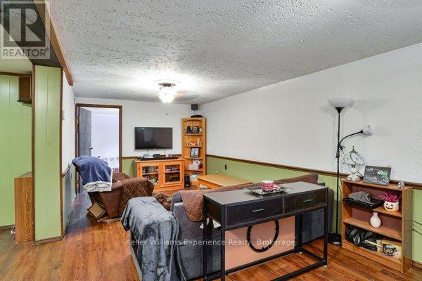 9 Dudley Drive, Bracebridge (Macaulay), ON - Indoor Photo Showing Other Room