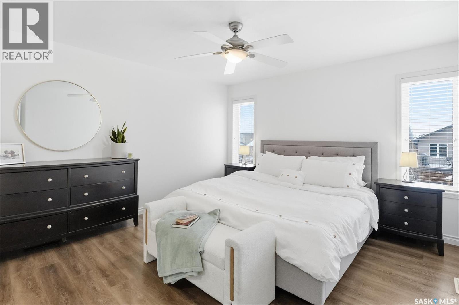 323 Hettle Cove, Saskatoon, SK - Indoor Photo Showing Bedroom