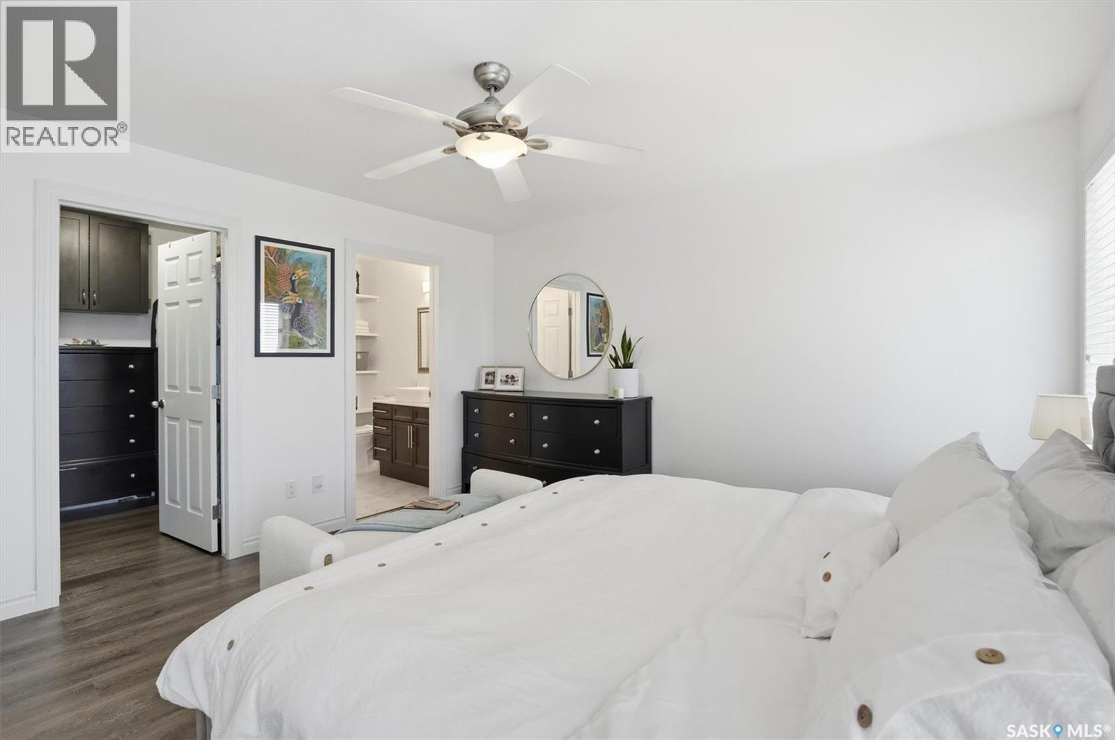323 Hettle Cove, Saskatoon, SK - Indoor Photo Showing Bedroom