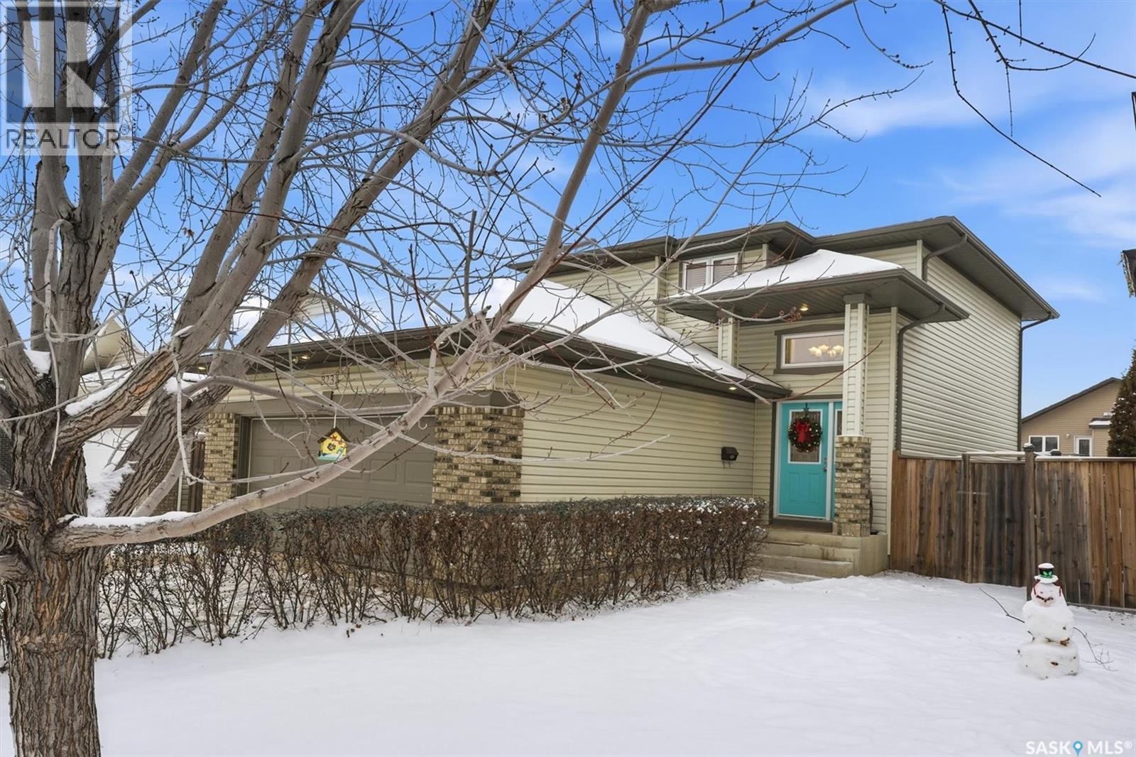 323 Hettle Cove, Saskatoon, SK - Outdoor