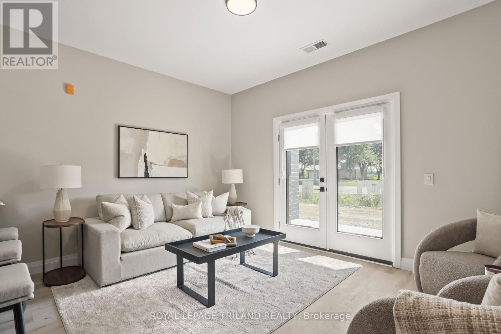 206 - 33318 Richmond Street, Lucan Biddulph (Lucan), ON